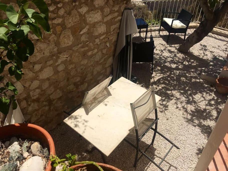 L'aiguade, D'exception A Apartment